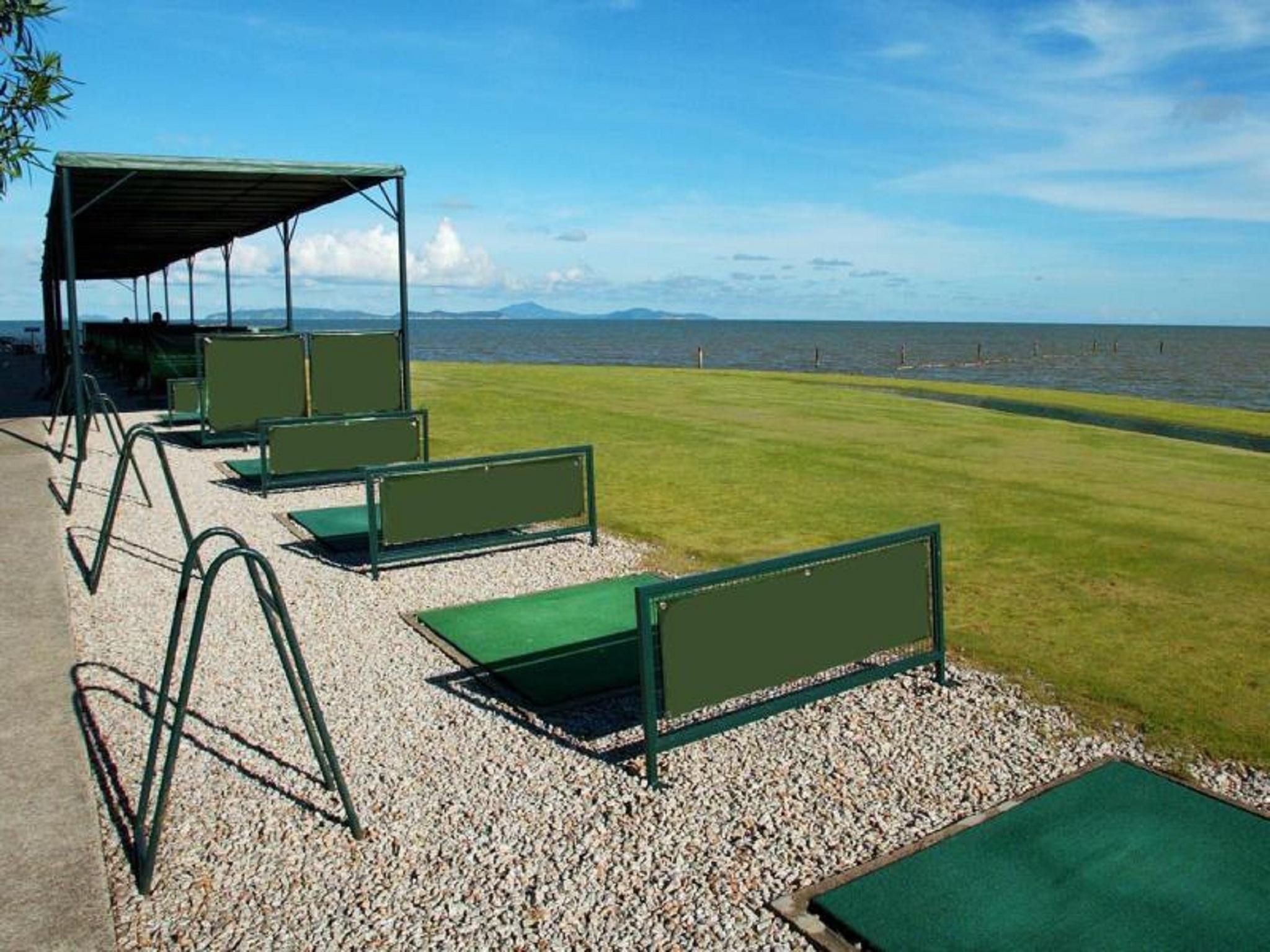 Grand Coloane Resort Makao Dış mekan fotoğraf The driving range