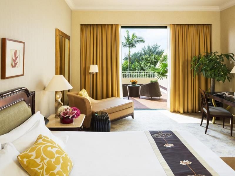 Grand Coloane Resort Makao Dış mekan fotoğraf A room at the Royal Hawaiian Hotel